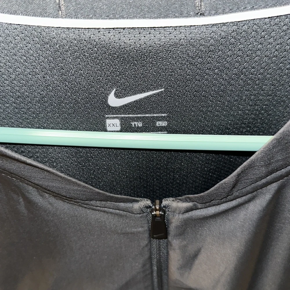 Nike 1/4 Zip hot Jacket - Picture 3 of 5